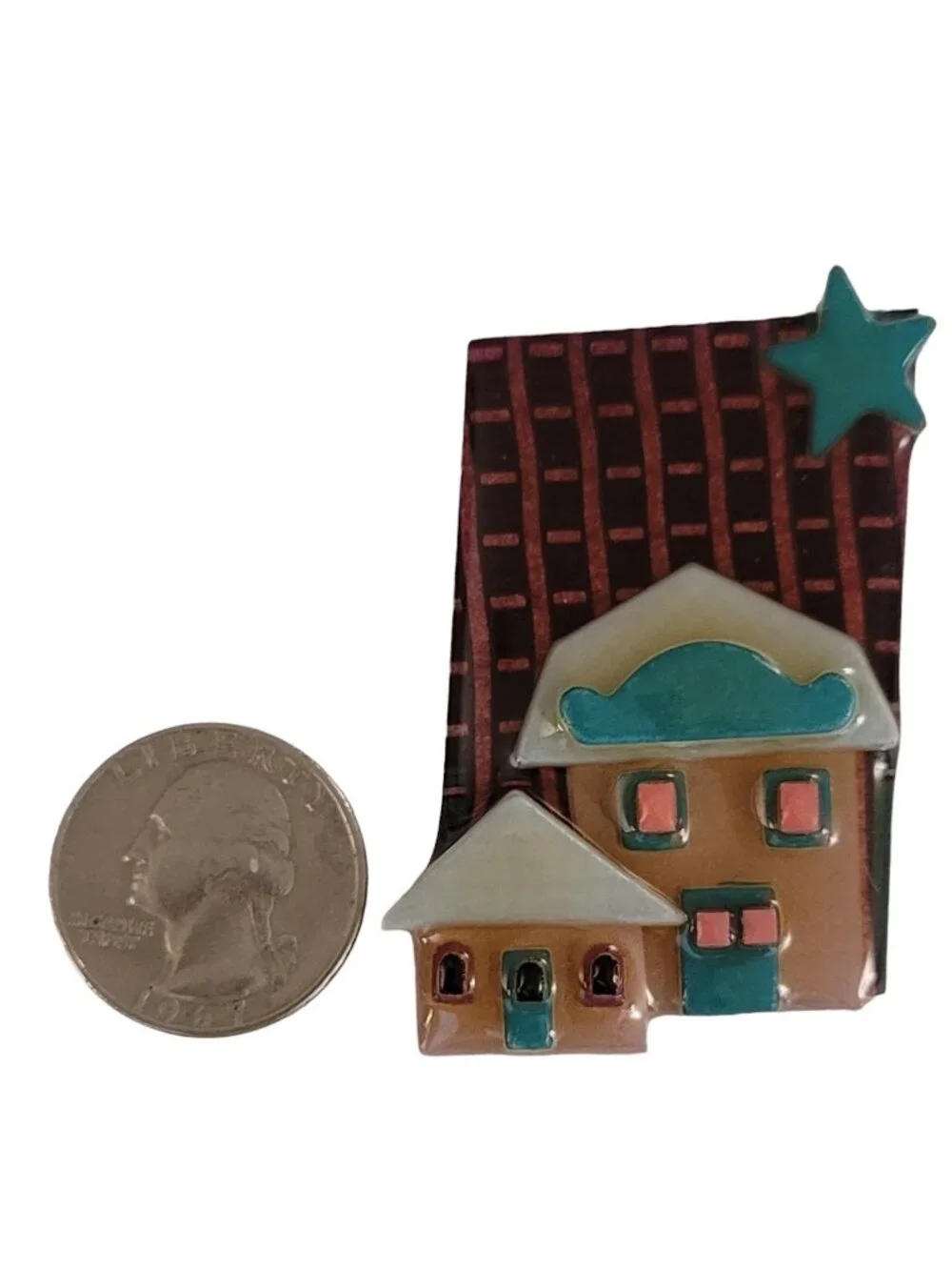 Lucinda Tan House Pin K512